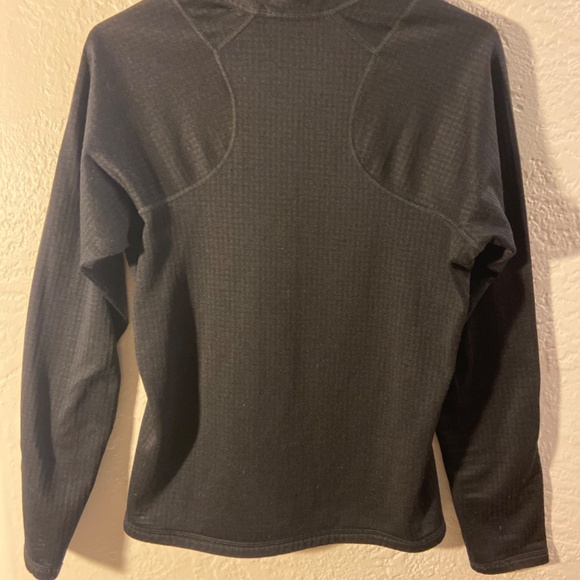 Patagonia Women’s R1 Pullover Quarter Zip Black Size Small - Picture 2 of 3
